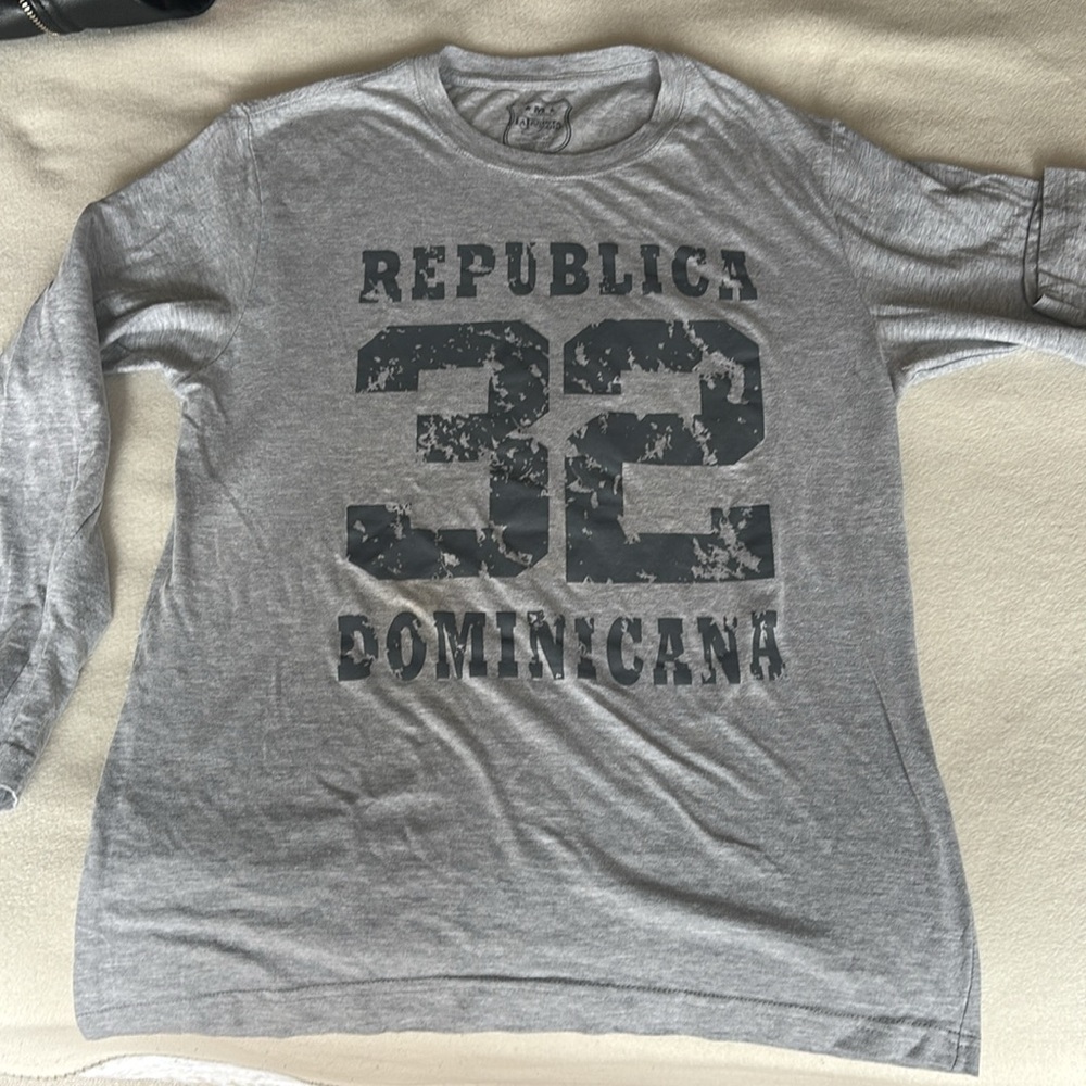 Republica Dominicana Long Sleeve Graphic Tee